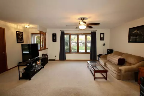 6037 Banbridge Dr, Roscoe, IL 61073 photo 12