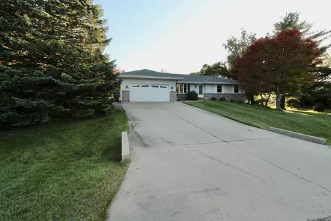 6037 Banbridge Dr, Roscoe, IL 61073 photo 3