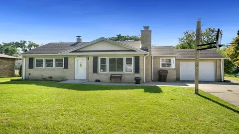 2511 Whale Ave, Rockford, IL 61109