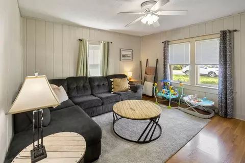 1012 Avery Ave, Dixon, IL 61021 photo 4