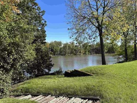 9547 Brenda Dr, Roscoe, IL 61073 photo 8