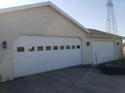 603 E Currier Rd, Freeport, IL 61032 photo 4
