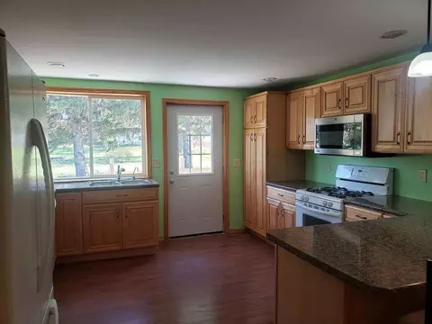 603 E Currier Rd, Freeport, IL 61032 photo 11