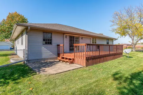 1752 Schade, Thomson, IL 61285 photo 4