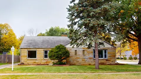 2222 Ridge Ave, Rockford, IL 61103