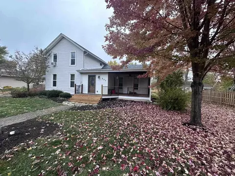 227 E Main St, Stillman Valley, IL 61084