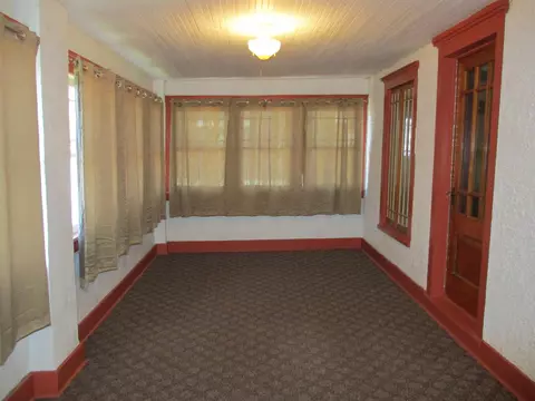 1247 S Walnut Ave, Freeport, IL 61032 photo 17