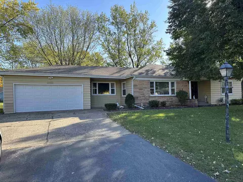 41 Smith Ln, South Beloit, IL 61080 photo 2