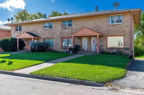5801 Garrett Ln, Rockford, IL 61107