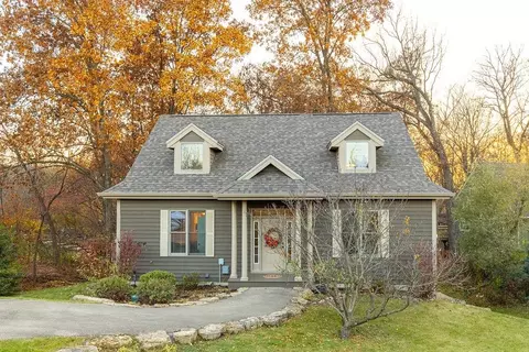 3 Colony Ln, Galena, IL 61036