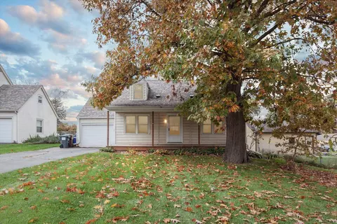 205 S Swift St, Winnebago, IL 61088