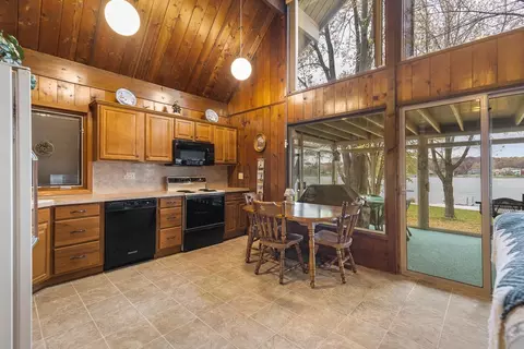 2229 Breckenboro Rd, Lake Summerset, IL 61019 photo 10