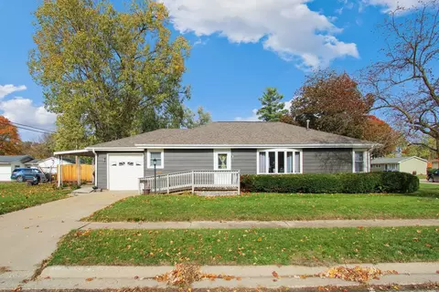 1100 Suzanne St, Rock Falls, IL 61071