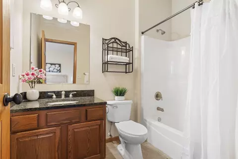 10263 Hawks Pointe Trl, Roscoe, IL 61073 photo 9