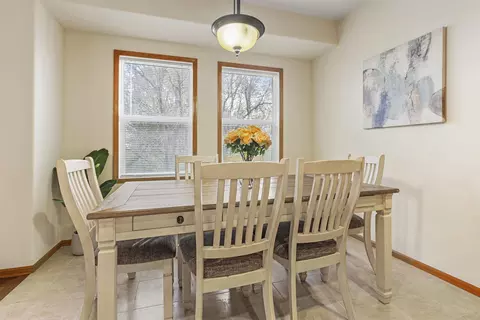 10263 Hawks Pointe Trl, Roscoe, IL 61073 photo 12
