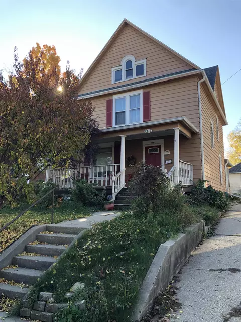 215 E Jefferson, Freeport, IL 61032