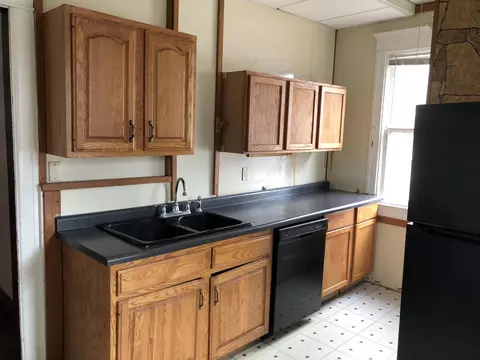 Kitchen - 215 E Jefferson, Freeport, IL 61032 photo 1 of 2