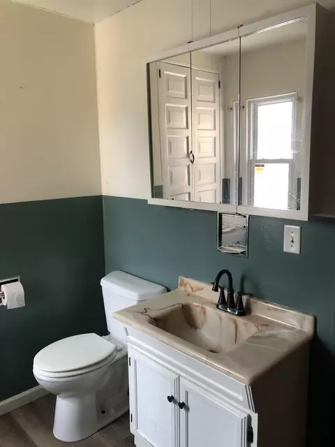 Bath - 215 E Jefferson, Freeport, IL 61032 photo 1 of 2