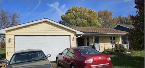203 SW Tamarack Hollow St, Poplar Grove, IL 61065