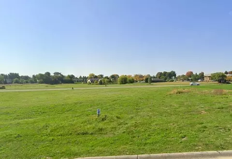 824 Tivoli Dr, Rockford, IL 61107