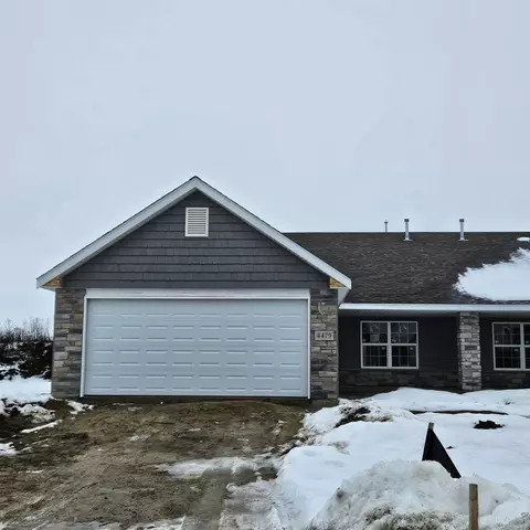 4479 Squaw Valley Dr, Loves Park, IL 61111