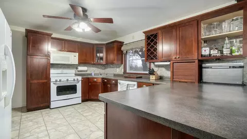 736 Timber Creek Rd, Dixon, IL 61021 photo 11
