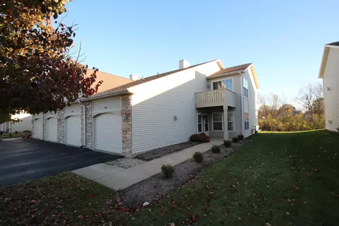 7629 Creek Bnd, Rockford, IL 61114