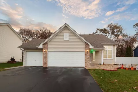 633 Winfield Dr, South Beloit, IL 61080