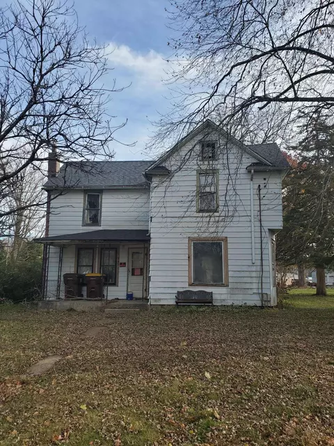 703 S 17th, Freeport, IL 61032 photo 1