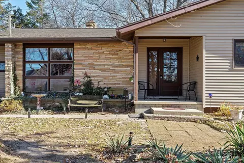 7927 S Walnut St, Dixon, IL 61021 photo 3