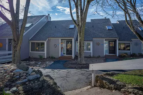 106 Plum Cove Dr, Galena, IL 61036