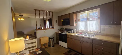 310 E Ctr, Mount Morris, IL 61054 photo 7