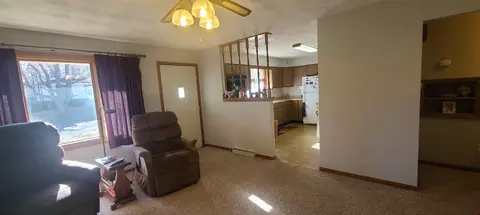 310 E Ctr, Mount Morris, IL 61054 photo 4