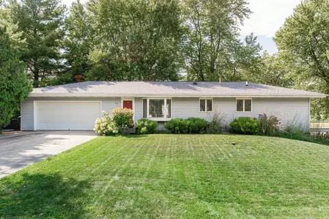 408 West St, Monroe Center, IL 61052