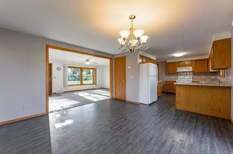 202 E Carnifix, Davis, IL 61019 photo 8