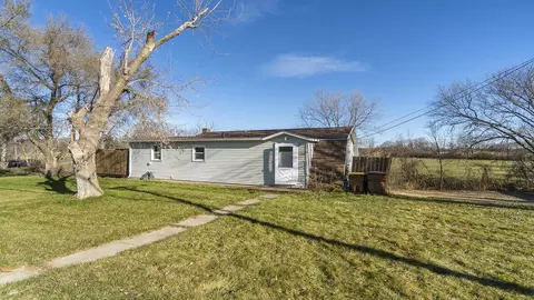 3702 Genoa Rd, Cherry Valley, IL 61016