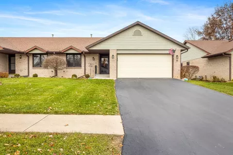 6204 Carriage Green Way, Rockford, IL 61108