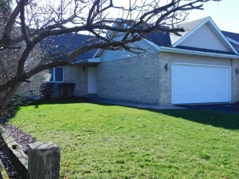 1456 Woodcreek Bnd, Rockford, IL 61108