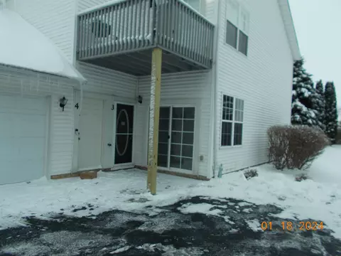 10226 Monarch Rd, Roscoe, IL 61073