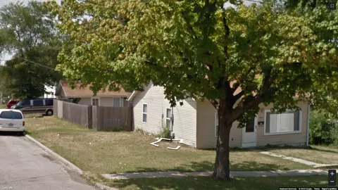 804 Irving, Rockford, IL 61101