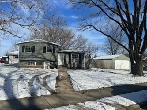 4003 Latham St, Rockford, IL 61103