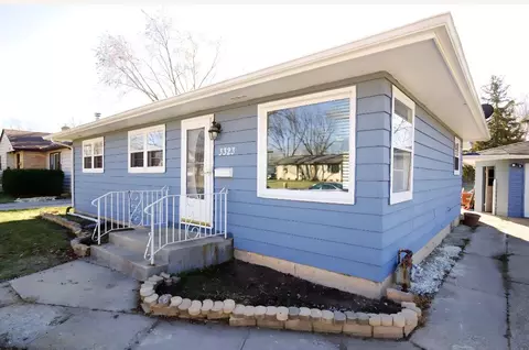 3323 Constance Dr, Rockford, IL 61108