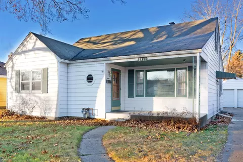 2429 Colorado Ave, Rockford, IL 61108