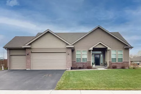 5555 Montadale Rd, Roscoe, IL 61073