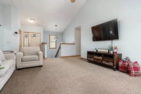 1046 Old Hunter Run, Byron, IL 61010 photo 7