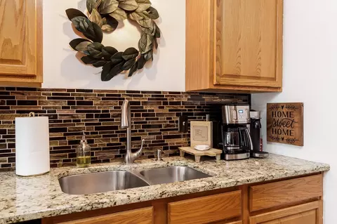 1046 Old Hunter Run, Byron, IL 61010 photo 11