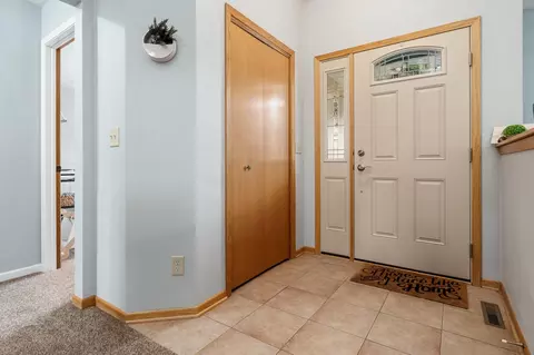 1046 Old Hunter Run, Byron, IL 61010 photo 3