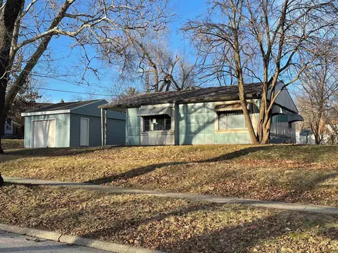 3208 Westgate Pkwy, Rockford, IL 61108