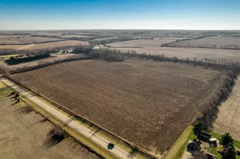 108 Nn Telegraph Rd, Winnebago, IL 61088