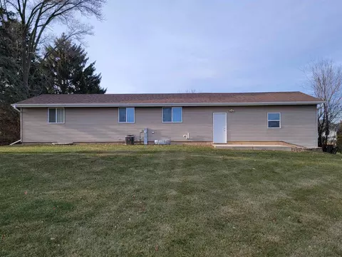 1652 Edgewood Dr, Lake Summerset, IL 61019 photo 6